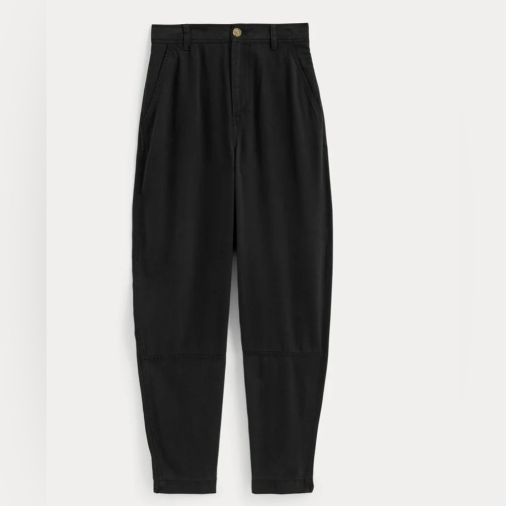 Everlane Relaxed Chino pant in black